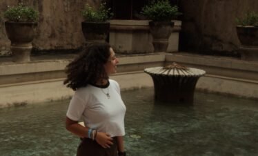 Yogyakarta Palace & Tamansari Watercastle Walking Tour