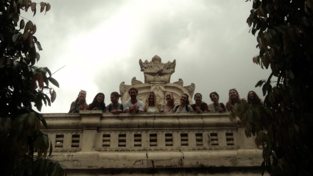 Yogyakarta Palace & Tamansari Watercastle Walking Tour